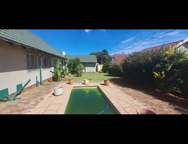 3 BEDROOM HOUSE FOR SALE IN PARKRAND
